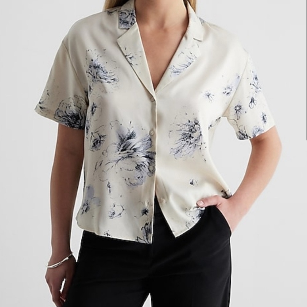 Express Floral Button-Up Boyfriend shirt